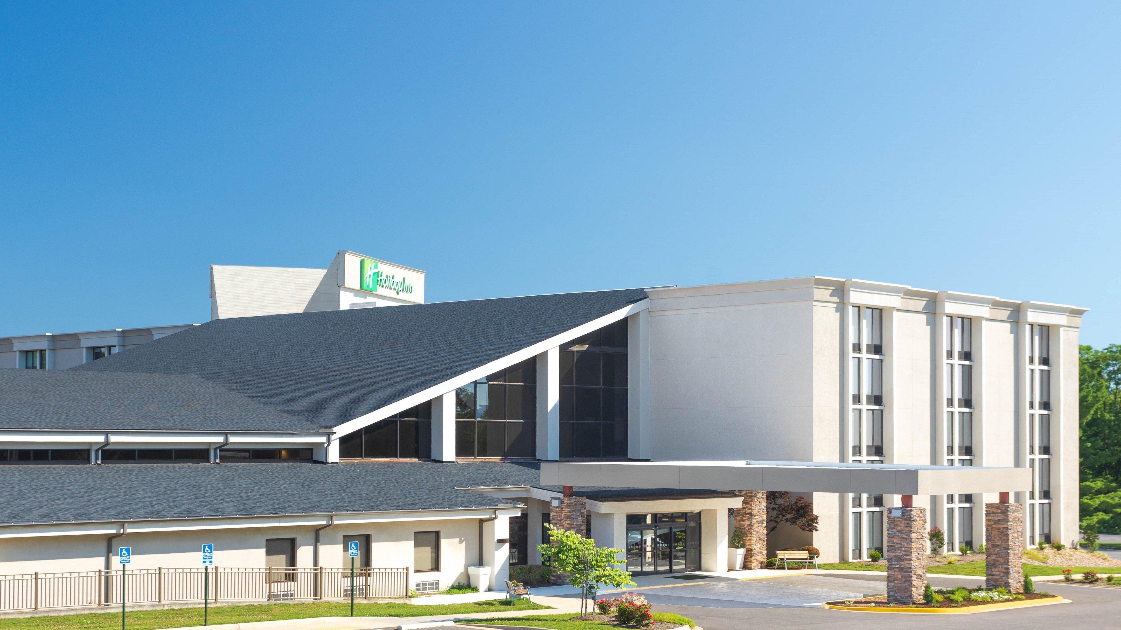 Holiday Inn Roanoke Airport - Conference Ctr, An Ihg Hotel Exterior photo